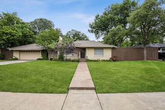 9834 Carnegie Dr, Dallas, TX 75228
