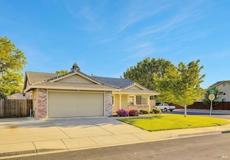 732 Syracuse Dr, Vacaville, CA 95687