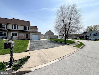 2331 Cambridge Cir, Hatfield, PA 19440