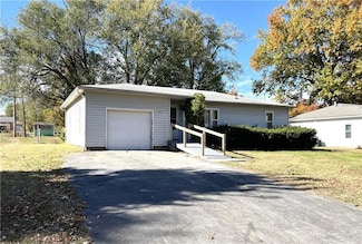 312 S Leona St, Concordia, MO 64020