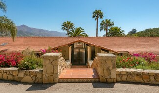 1542 Hillcrest Rd, Santa Barbara, CA 93103