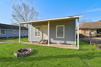 1905 9th St Unit B, Galena Park, TX 77547