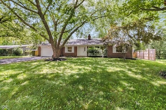 8246 Windcombe Blvd, Indianapolis, IN 46240