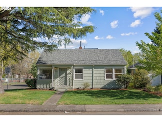 9205 SE Salmon St, Portland, OR 97216