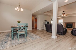 140 Vernon St, Saint Robert, MO 65584