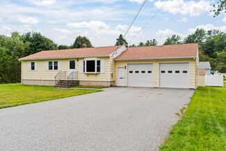 40 Switzerland Rd, Lewiston, ME 04240