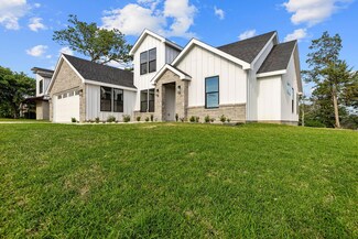 208 Ulupau Cir, Bastrop, TX 78602