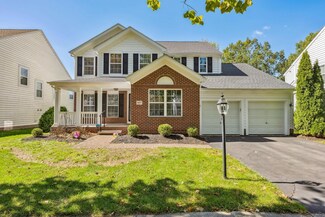 5697 Sugarwood Dr, New Albany, OH 43054