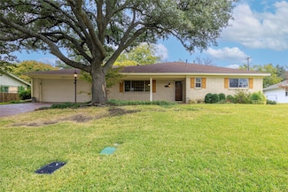 3504 Glenmont Dr, Fort Worth, TX 76133