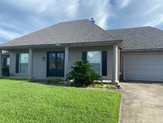 1453 Addie Gail Ln, Lake Charles, LA 70605