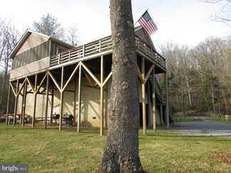8204 S Page Valley Rd, Luray, VA 22835