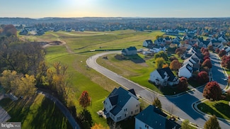 301 Fletcher Dr - Parkside Phase 5 Lot 36, Lititz, PA 17543