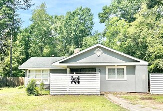 902 Julia Place, Bainbridge, GA 39819