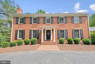 11013 Homeplace Ln, Potomac, MD 20854