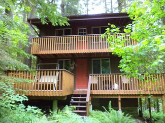 6938 Baker Cir, Deming, WA 98244