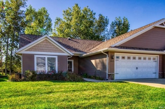 2015 Vixen Ln, Warsaw, IN 46582