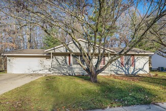 4170 Chasseral Dr NW Unit 61, Comstock Park, MI 49321