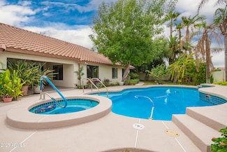 4054 E Grandview St, Mesa, AZ 85205