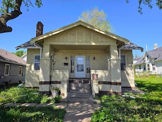 6808 N 30th St, Omaha, NE 68112