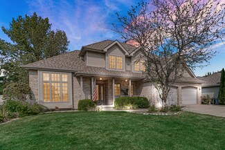 1439 Edgewater Rd, Crown Point, IN 46307