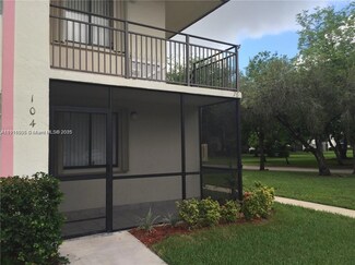 415 Lakeview Dr Unit 104, Weston, FL 33326