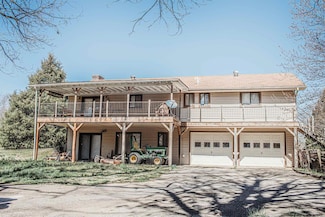 1304 Hillcrest Dr, Piggott, AR 72454