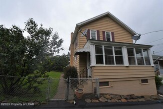 25 Tobin Ln, Kingston, PA 18704