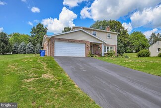 2785 Danielle Dr, Dover, PA 17315