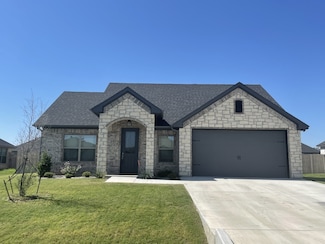3324 White Horse Dr, Granbury, TX 76049
