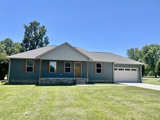 120 E Augustin Dr, Loretto, TN 38469