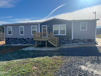 117 English Mountain Rd, Newport, TN 37821