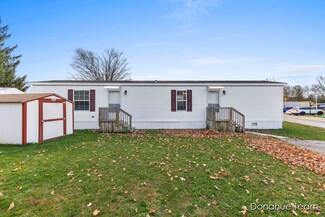 1800 W Main St Unit 75, Lowell, MI 49331