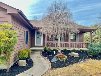 89 Bowhall Rd, Painesville, OH 44077