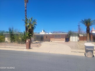 8439 E 2nd Place, Tucson, AZ 85710