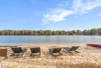 7819 + 7811 Hillside Dr, Traverse City, MI 49685