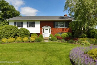 51 Laselle Ave, Shavertown, PA 18708