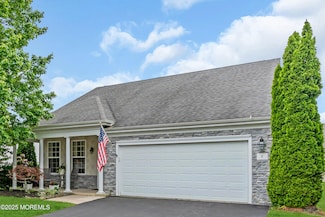 5 Minot Light Ct, Barnegat, NJ 08005