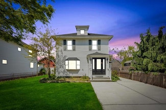 19 William St, Amityville, NY 11701