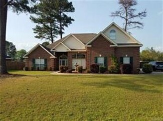 240 Live Oaks Cir, Millbrook, AL 36054