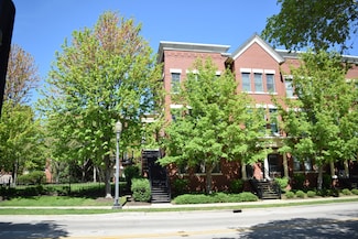133 S Grove Ave, Elgin, IL 60120