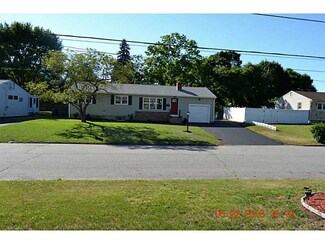 154 Drybrook Rd, Warwick, RI 02889