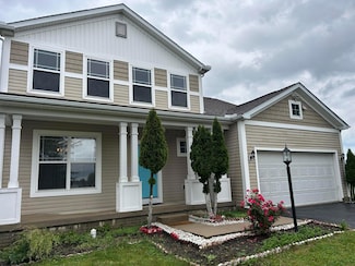 1021 Taylor Glen Blvd E, Pataskala, OH 43062