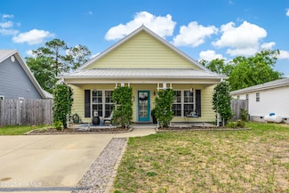 131 NE 33rd St, Oak Island, NC 28465