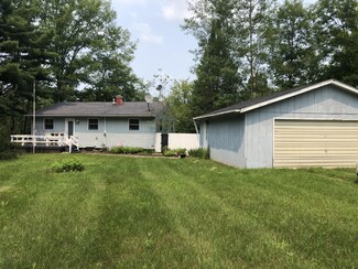19456 Indian Dr, Paris, MI 49338