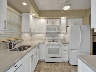 2141 NE 68th St Unit 102, Fort Lauderdale, FL 33308