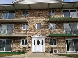 7520 W 111th St Unit 2, Worth, IL 60482
