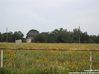 3792 County Road 334, Stockdale, TX 78160