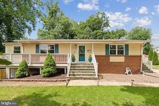 5728 Sunbury Dr, Alexandria, VA 22303
