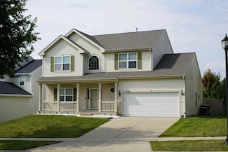 8409 S Palomino Dr, Oak Creek, WI 53154