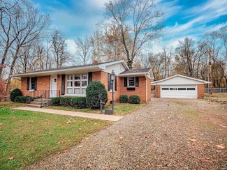 912 Orchard Dr, Newburgh, IN 47630